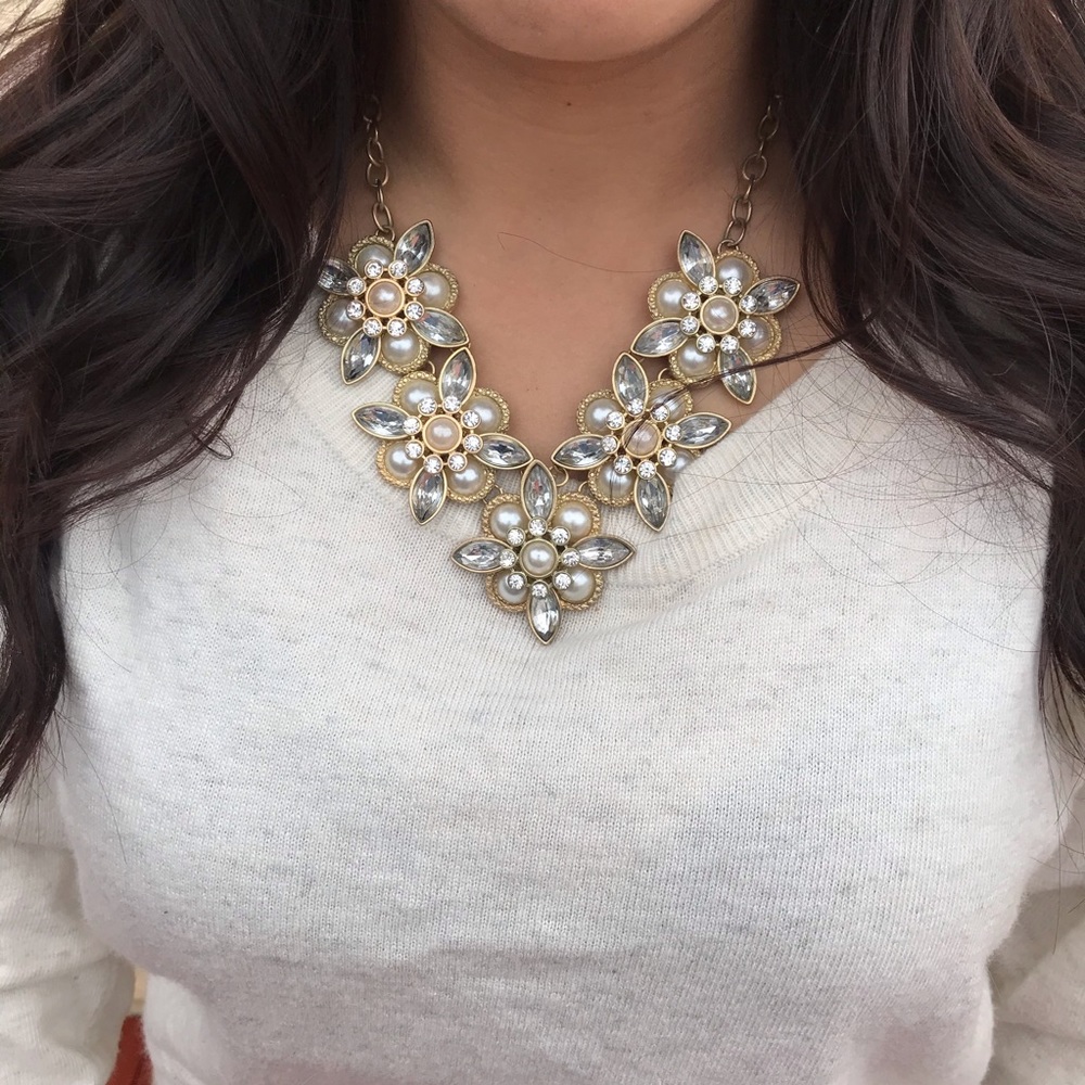 Faux Pearls & Rhinestone Costume Jewelry Necklace